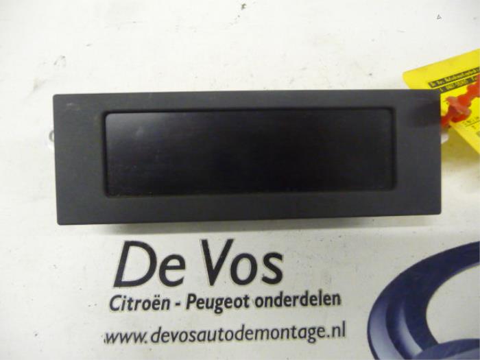 Begagnade Innerdisplay Citroen C3 (SC) 1.4 HDi Pris € 80,00 Marginaltabell erbjuds av De Vos Onderdelen