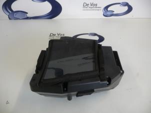 Używane Wyswietlacz przezierny typu HUD Citroen C6 (TD) 2.2 HdiF 16V Cena € 250,00 Procedura marży oferowane przez De Vos Autodemontagebedrijf