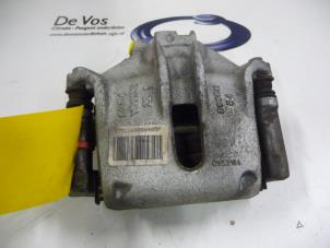 Used Front brake calliper, right Citroen C3 Picasso (SH) 1.4 16V VTI 95 Price € 70,00 Margin scheme offered by De Vos Autodemontagebedrijf