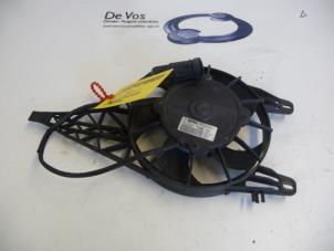 Used Cooling fan housing Peugeot 207 SW (WE/WU) 1.6 16V RC Turbo Price € 45,00 Margin scheme offered by De Vos Autodemontagebedrijf