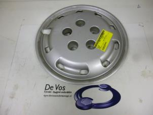 Gebrauchte Radkappe Peugeot Boxer Preis € 15,00 Margenregelung angeboten von De Vos Autodemontagebedrijf