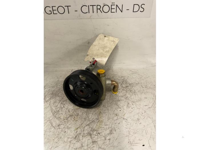 Usagé Pompe de direction Citroen Xsara (N1) 2.0i GLX 16V Prix € 70,00 Règlement à la marge proposé par De Vos Onderdelen
