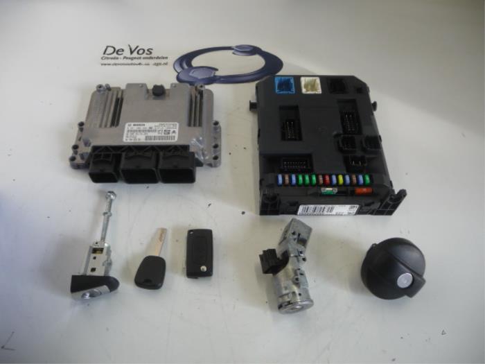 Used Engine management computer Citroen C3 Picasso (SH) 1.6 16V VTI 120 Price € 350,00 Margin scheme offered by De Vos Onderdelen