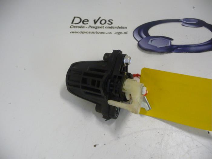 Used Miscellaneous Citroen C1 1.0 Vti 68 12V Price € 10,00 Margin scheme offered by De Vos Onderdelen