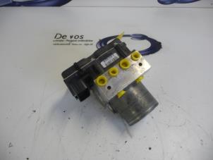Gebrauchte ABS Pumpe Citroen C4 Picasso Preis € 250,00 Margenregelung angeboten von De Vos Autodemontagebedrijf