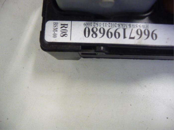 Fuse box Citroen DS3 6500HV VALEO De Vos Autodemontagebedrijf