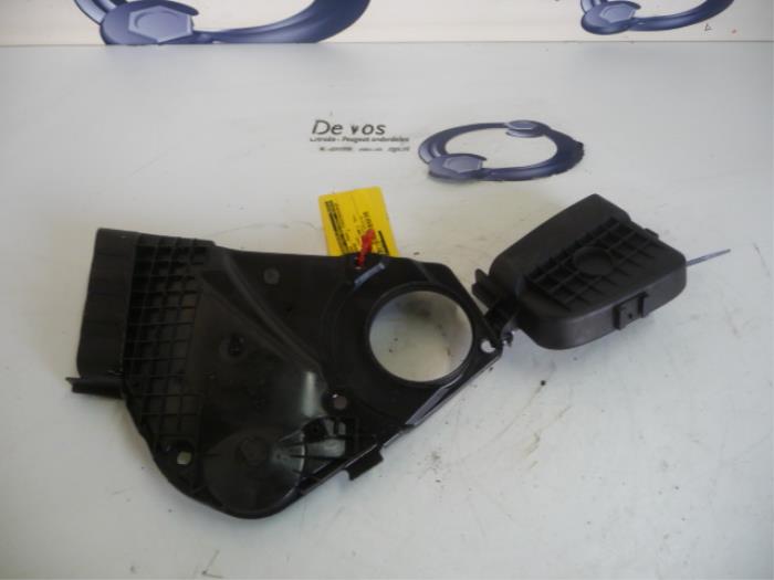 Usagé Couvercle de distribution Peugeot 206 (2A/C/H/J/S) 1.4 XR,XS,XT,Gentry Prix € 20,00 Règlement à la marge proposé par De Vos Onderdelen