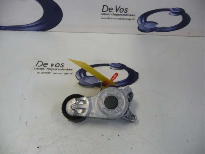 Usados Rodillo tensor correa múltiple Citroen C4 Cactus (0B/0P) 1.6 Blue Hdi 100 Precio € 20,00 Norma de margen ofrecido por De Vos Onderdelen