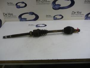 Used Front drive shaft, right Peugeot 807 Price € 70,00 Margin scheme offered by De Vos Autodemontagebedrijf