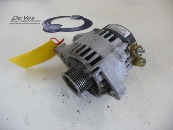 Begagnade Dynamo Peugeot 107 1.0 12V Pris € 55,00 Marginaltabell erbjuds av De Vos Onderdelen