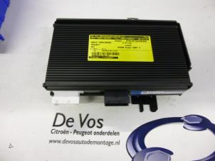Used Radio amplifier Peugeot 407 (6C/J) 2.2 16V Price € 90,00 Margin scheme offered by De Vos Autodemontagebedrijf