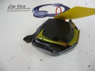 Usagé Ceinture de sécurité arrière droite Citroen Xsara Picasso (CH) 2.0 16V Prix € 35,00 Règlement à la marge proposé par De Vos Autodemontagebedrijf
