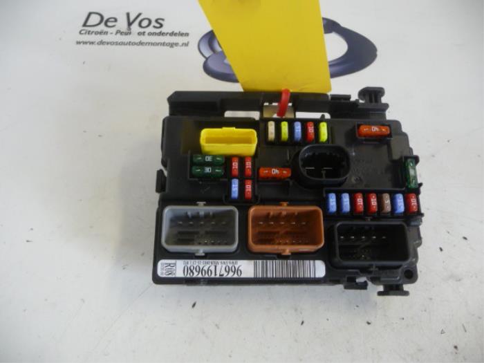 Fuse box Citroen DS3 6500HV VALEO De Vos Autodemontagebedrijf