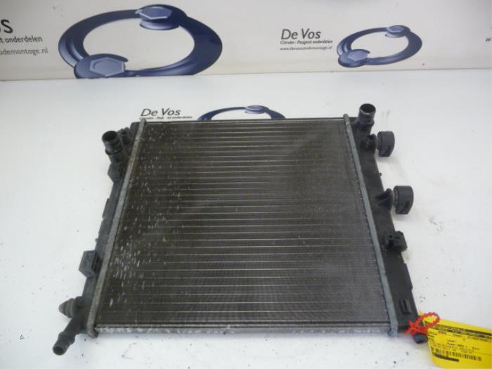 Used Radiator Citroen C3 Pluriel (HB) 1.4 Price € 55,00 Margin scheme offered by De Vos Onderdelen