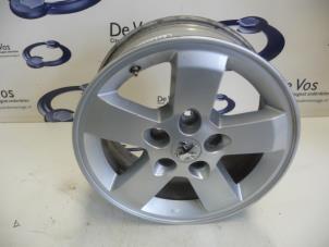 Used Wheel Peugeot 4007 Price € 90,00 Margin scheme offered by De Vos Autodemontagebedrijf
