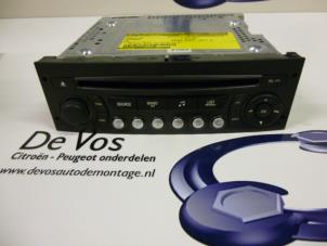 Używane Radioodtwarzacz CD Citroen C3 (SC) 1.6 HDi 92 Cena € 50,00 Procedura marży oferowane przez De Vos Autodemontagebedrijf
