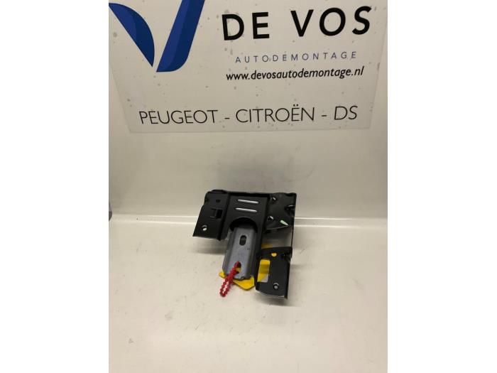 Gebrauchte Motorlager Citroen C3 (SC) 1.6 HDi 92 Preis € 45,00 Margenregelung angeboten von De Vos Onderdelen