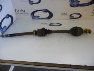 Used Front drive shaft, right Peugeot 308 Price € 80,00 Margin scheme offered by De Vos Autodemontagebedrijf