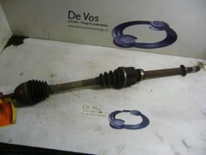 Used Front drive shaft, right Citroen C8 (EA/EB) 2.0 HDi 16V Price € 70,00 Margin scheme offered by De Vos Autodemontagebedrijf