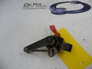 Used Rear suspension height controller, left Peugeot Expert Price € 25,00 Margin scheme offered by De Vos Autodemontagebedrijf