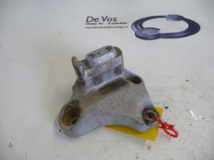 Used Gearbox mount Peugeot 308 Price € 20,00 Margin scheme offered by De Vos Autodemontagebedrijf