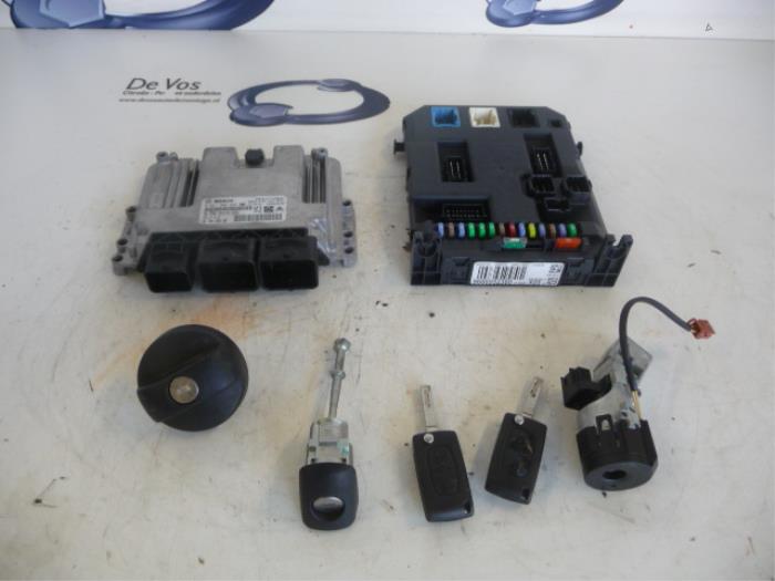 Used Engine management computer Citroen C3 Picasso Price € 350,00 Margin scheme offered by De Vos Onderdelen