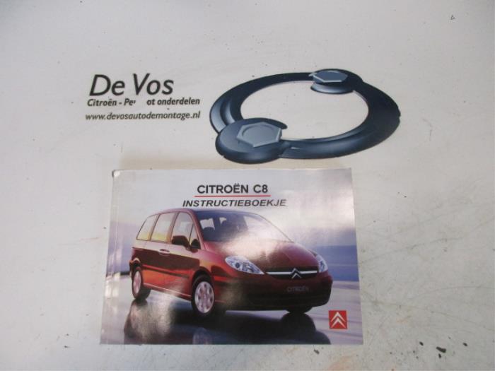 Używane Instrukcja Citroen C8 (EA/EB) Cena € 15,00 Procedura marży oferowane przez De Vos Onderdelen