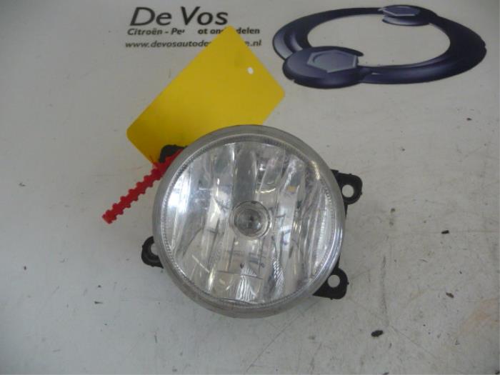 Używane Halogen prawy Peugeot 207 Cena € 25,00 Procedura marży oferowane przez De Vos Onderdelen