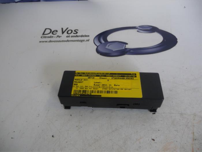 Module (miscellaneous) from a Peugeot 508 2011