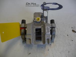 Used Rear brake calliper, right Peugeot 308 Price € 80,00 Margin scheme offered by De Vos Autodemontagebedrijf