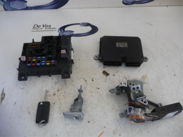 Used Engine management computer Citroen C-Crosser Price € 450,00 Margin scheme offered by De Vos Onderdelen