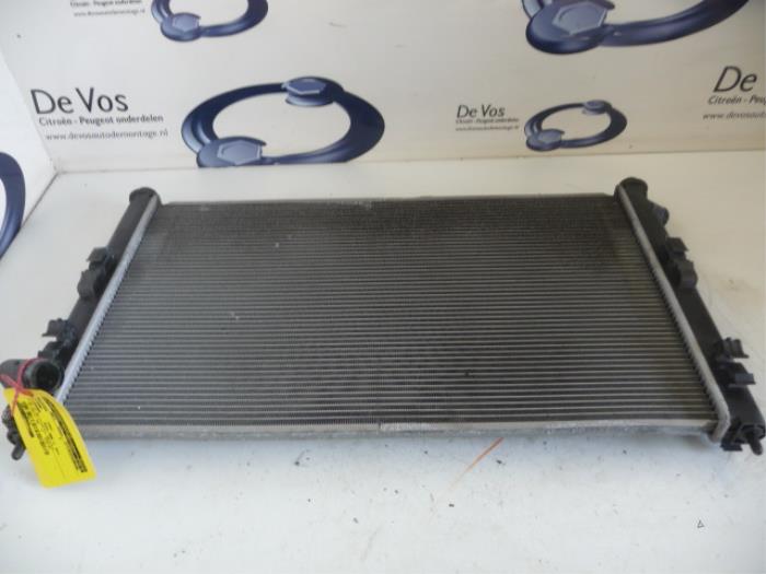 Usagé Radiateur Citroen C-Crosser Prix € 160,00 Règlement à la marge proposé par De Vos Onderdelen