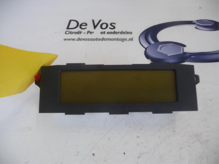 Begagnade Innerdisplay Citroen C5 II Break (RE) 2.2 HDiF 16V Pris € 55,00 Marginaltabell erbjuds av De Vos Onderdelen