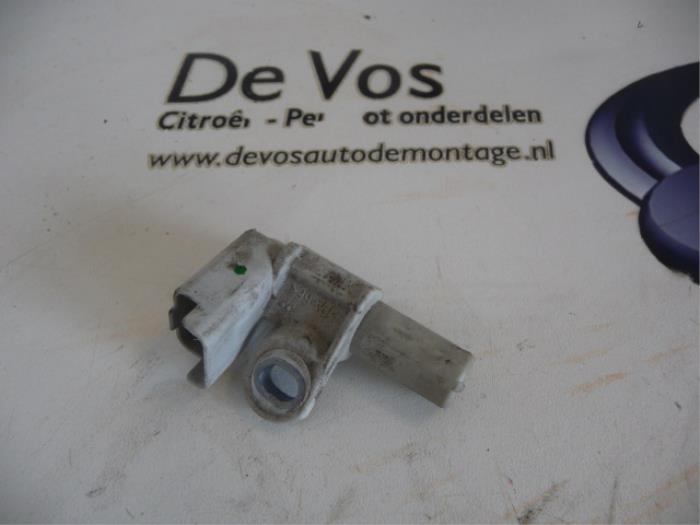 Begagnade Kamaxelsensor Peugeot Expert (G9) 2.0 HDiF 16V GT Autom. Pris € 15,00 Marginaltabell erbjuds av De Vos Onderdelen