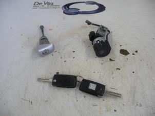 Used Set of cylinder locks (complete) Citroen C4 Picasso Price € 80,00 Margin scheme offered by De Vos Autodemontagebedrijf