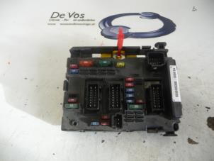 Używane Skrzynka bezpieczników Citroen Xsara (N1) 1.6 16V Cena € 70,00 Procedura marży oferowane przez De Vos Autodemontagebedrijf