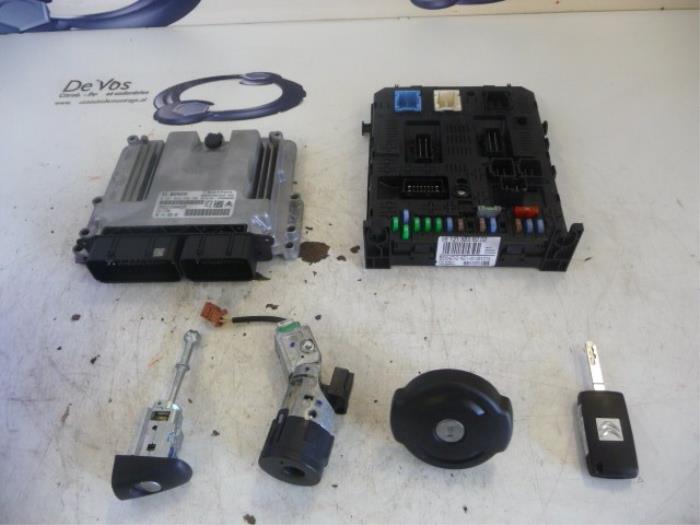 Used Engine management computer Citroen Berlingo Price € 350,00 Margin scheme offered by De Vos Onderdelen