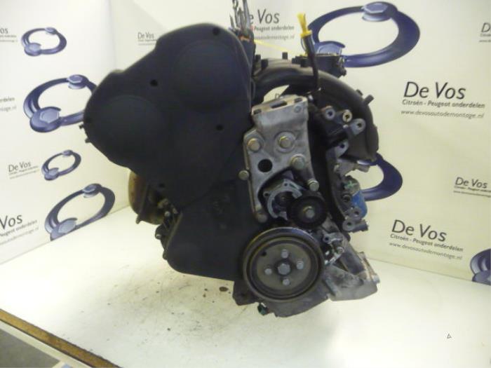Engine Peugeot 406 1.8 16V - 01352T 6FZ 6FZ