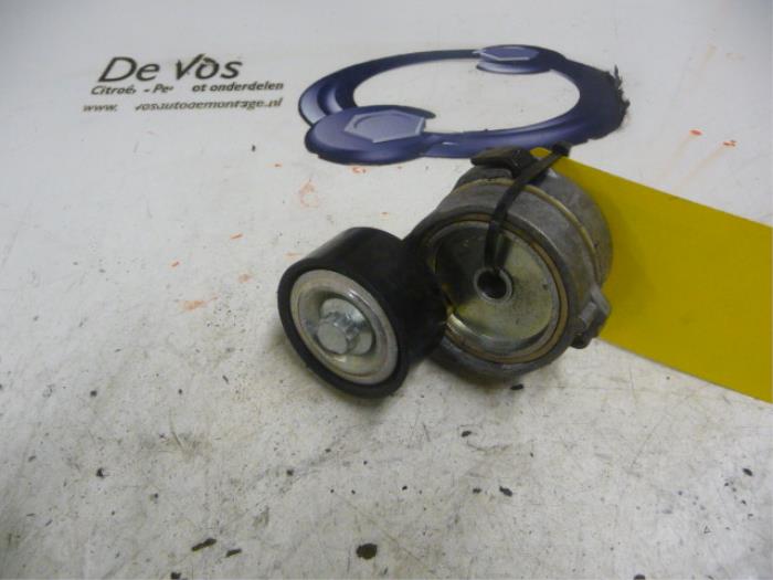 Usados Rodillo tensor correa múltiple Citroen C1 Precio € 55,00 Norma de margen ofrecido por De Vos Onderdelen