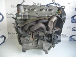 Engine from a Citroën C5 I Break (DE) 2.0 HPi 16V 2002