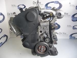 Engine from a Citroën C5 I Break (DE) 2.0 HPi 16V 2002