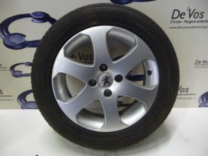 Used Wheel + tyre Peugeot 207 SW (WE/WU) 1.6 16V Price € 125,00 Margin scheme offered by De Vos Autodemontagebedrijf