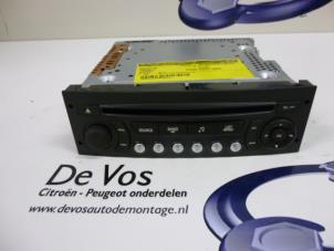 Gebrauchte Radio CD Spieler Peugeot Expert (G9) 1.6 HDi 90 Preis € 50,00 Margenregelung angeboten von De Vos Onderdelen