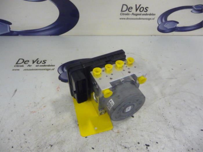 Usagé Bloc ABS Citroen C3 (SC) 1.2 VTi 82 12V Prix € 135,00 Règlement à la marge proposé par De Vos Onderdelen