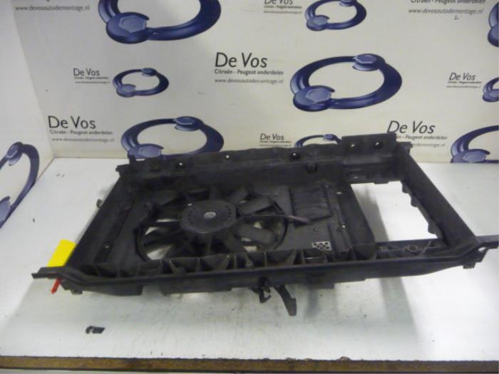 Used Peugeot 307 Cooling fan housing 7104CF De Vos
