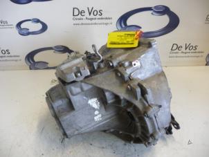 Gebrauchte Getriebe Peugeot 208 Preis € 900,00 Margenregelung angeboten von De Vos Autodemontagebedrijf