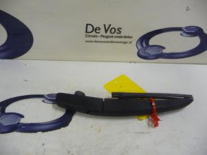 Used Rear wiper arm Citroen DS5 (KD/KF) 2.0 165 HYbrid4 16V Price € 10,00 Margin scheme offered by De Vos Autodemontagebedrijf