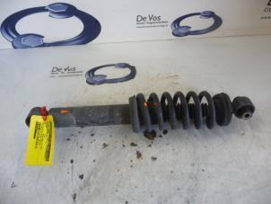 Used Rear shock absorber rod, left Citroen DS5 (KD/KF) 2.0 165 HYbrid4 16V Price € 70,00 Margin scheme offered by De Vos Autodemontagebedrijf