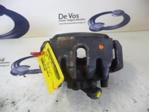 Used Front brake calliper, right Citroen DS5 (KD/KF) 2.0 165 HYbrid4 16V Price € 100,00 Margin scheme offered by De Vos Autodemontagebedrijf