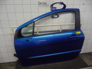 Używane Drzwi lewe wersja 2-drzwiowa Peugeot 308 Cena € 300,00 Procedura marży oferowane przez De Vos Autodemontagebedrijf